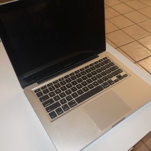 macbook pro 13” Retina display-256GB (2014)